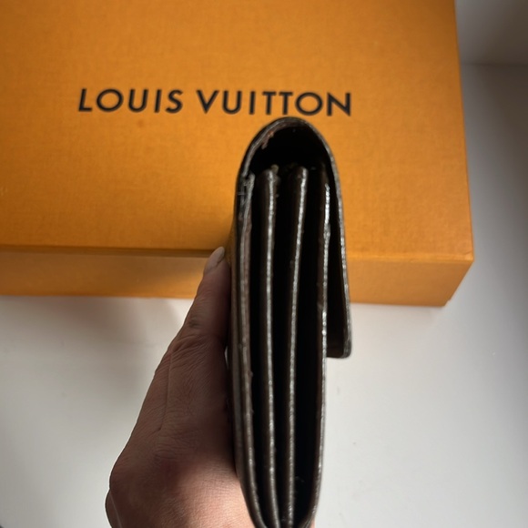 Auth Louis Vuitton Damier Ebene Sarah Long Wallet - Picture 13 of 14